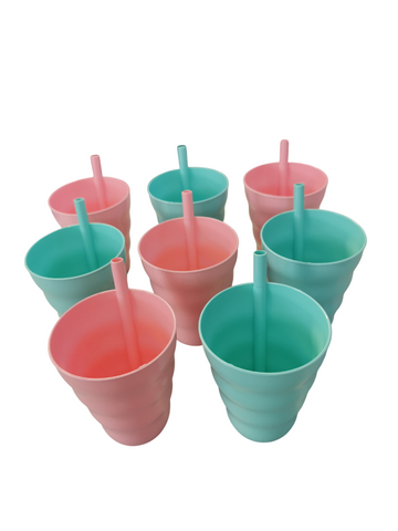 Lustige Trinkbecher mit Strohhalm in Grün / Rosa