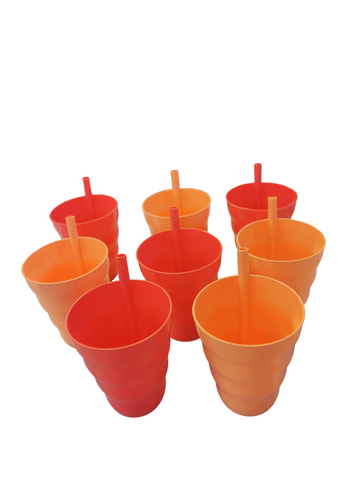 Lustige Trinkbecher mit Strohhalm in Rot / Orange